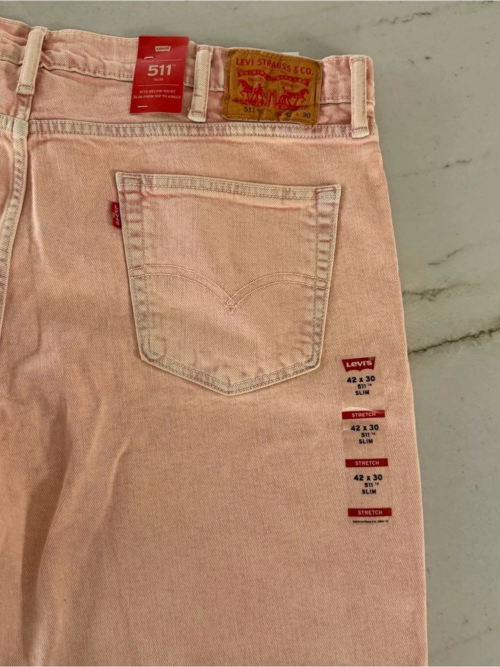 Levis soft pink